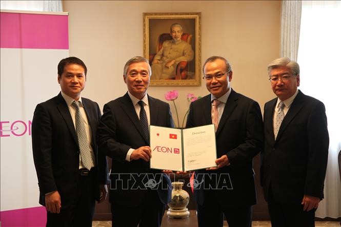 Quỹ AEON 1% Club hỗ trợ du học sinh Việt Nam ở Nhật Bản gặp khó khăn vì dịch COVID-19  - ảnh 1