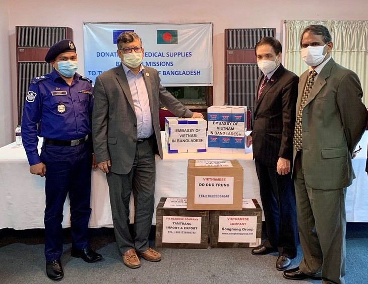 Quyên góp ủng hộ Bangladesh phòng chống dịch Covid-19 - ảnh 4