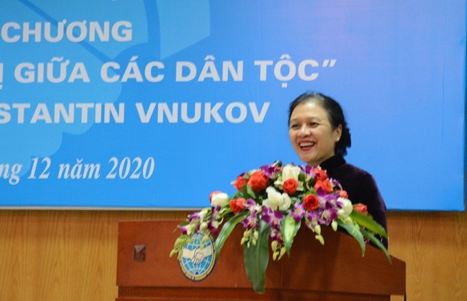 Trao Kỷ niệm chương “Vì hòa bình, hữu nghị giữa các dân tộc” tặng Đại sứ Liên bang Nga tại Việt Nam - ảnh 1