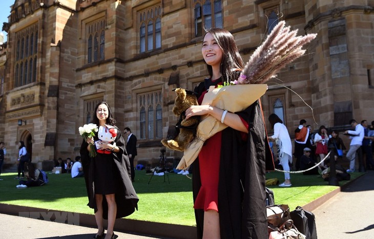 Việt Nam đứng thứ tư về số lượng sinh viên đăng ký theo học tại Australia trong năm 2020 - ảnh 1