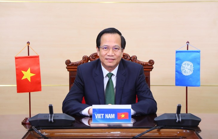 Việt Nam cam kết ưu tiên thực hiện bình đẳng giới - ảnh 1