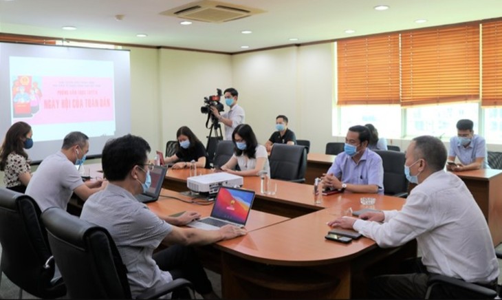 Báo điện tử Đảng Cộng sản Việt Nam tổ chức cuộc phỏng vấn trực tuyến về bầu cử đại biểu Quốc hội khóa XV - ảnh 1