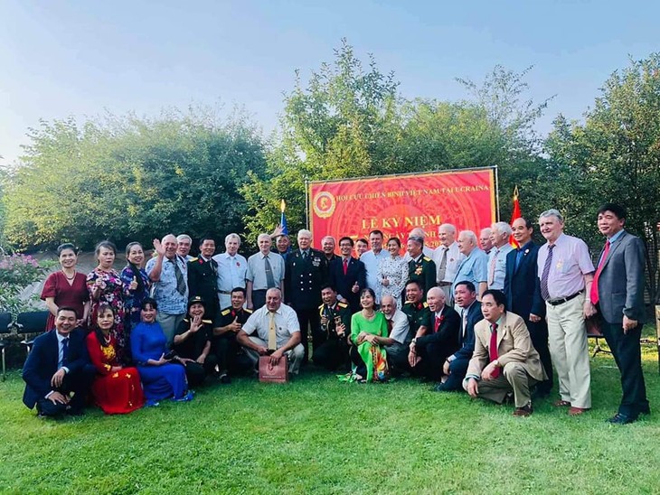 Lễ kỷ niệm 5 năm thành lập Hội Cựu chiến binh Việt Nam tại Ucraina - ảnh 1