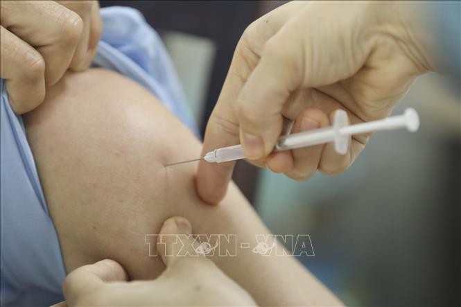 Bộ Y tế phân bổ hơn 2,9 triệu liều vaccine AstraZeneca - ảnh 1