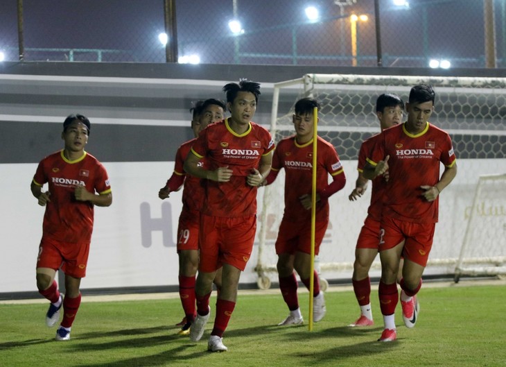 Đội tuyển Việt Nam có buổi tập thứ hai tại Saudi Arabia - ảnh 1