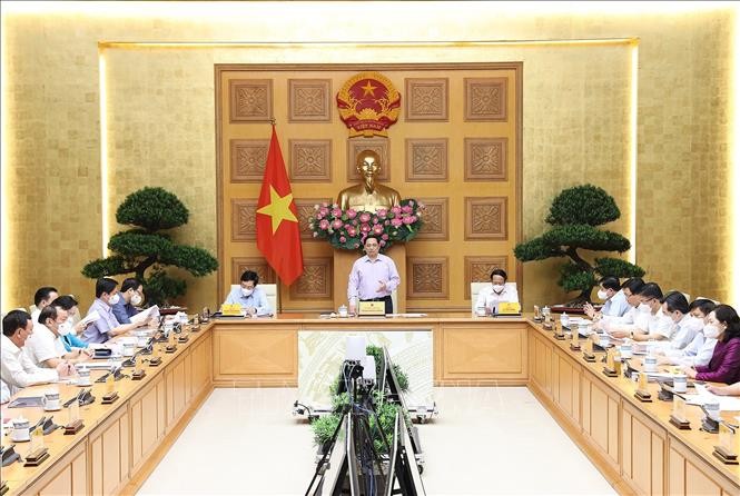 Thủ tướng Phạm Minh Chính: Đẩy nhanh tiến độ, đảm bảo chất lượng, gắn với chống tiêu cực, lợi ích nhóm trong đầu tư công - ảnh 2