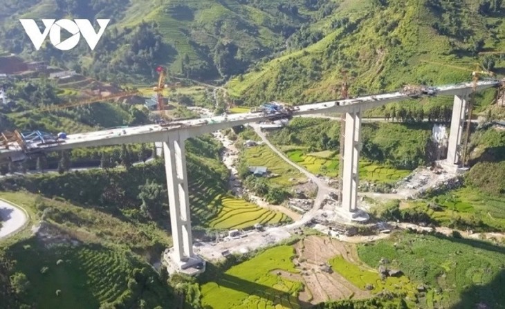 Hợp long cầu Móng Sến – cây cầu cạn cao nhất Việt Nam - ảnh 2