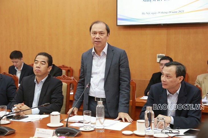 Lãnh đạo Ban Đối ngoại Trung ương tiếp và làm việc với Đoàn Trưởng Cơ quan đại diện Việt Nam tại nước ngoài - ảnh 2