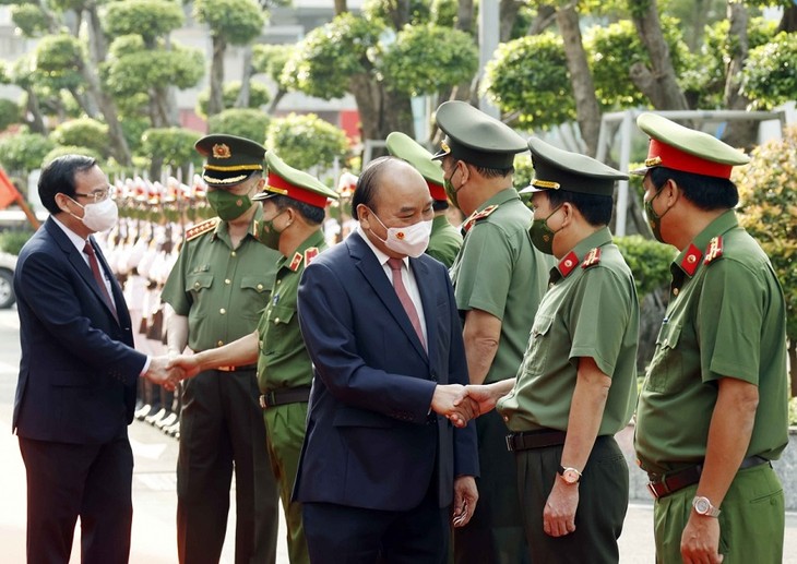 Chủ tịch nước kiểm tra công tác đảm bảo an toàn Tết Nguyên đán Nhâm Dần 2022 tại thành phố Hồ Chí Minh - ảnh 1