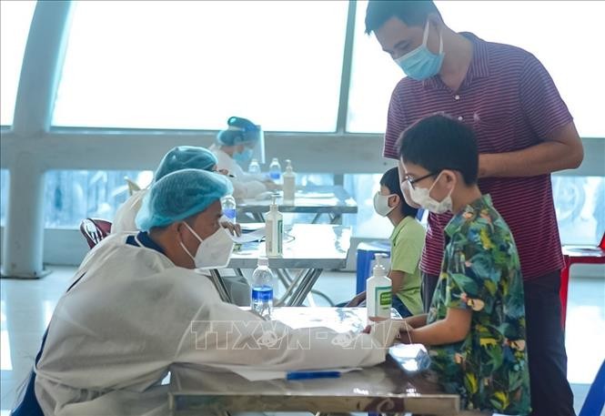 Trong 24 giờ qua, Việt Nam có hơn 42.000 người khỏi bệnh COVID-19, hơn 3.000 ca mắc mới - ảnh 1