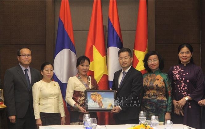 Chủ tịch Hội Liên hiệp Phụ nữ Lào thăm và làm việc tại Đà Nẵng - ảnh 1