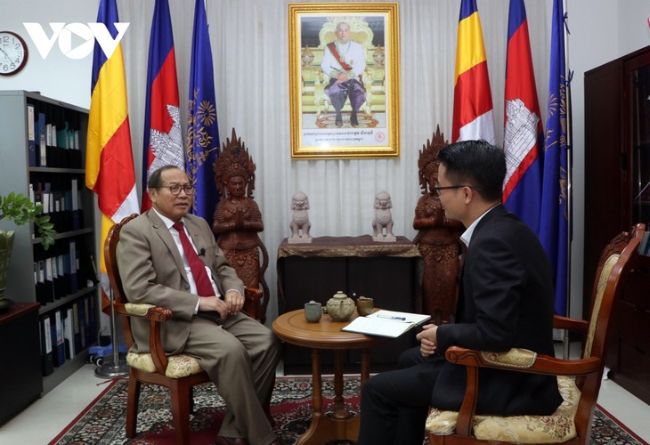 Chung tay gìn giữ và thúc đẩy mối quan hệ hữu nghị, hợp tác tốt đẹp giữa Việt Nam và Campuchia - ảnh 2