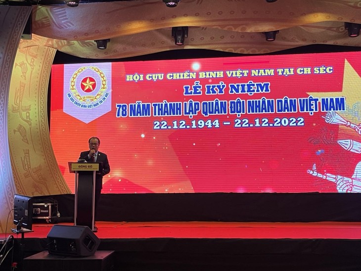 Kỷ niệm 78 năm ngày thành lập Quân đội Nhân dân Việt Nam tại Cộng hòa Séc - ảnh 2