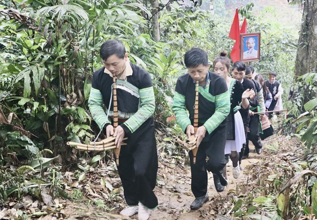 Độc đáo Lễ hội cúng rừng Nà Hẩu tại Yên Bái - ảnh 1
