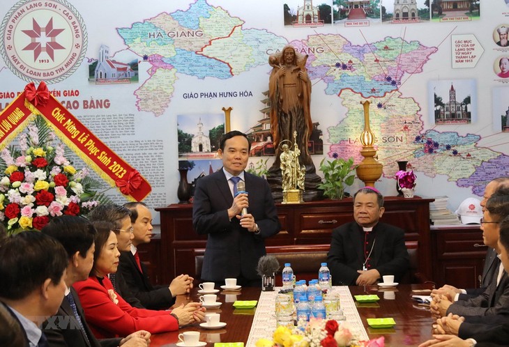 Phó Thủ tướng Trần Lưu Quang thăm, chúc mừng Lễ Phục sinh năm 2023 tại Lạng Sơn - ảnh 1