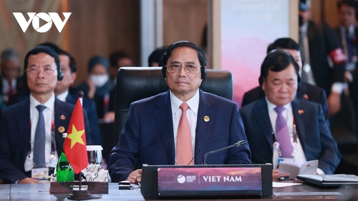Hội nghị Cấp cao ASEAN lần thứ 42 hướng đến “Một ASEAN Tầm vóc: Tâm điểm của Tăng trưởng” - ảnh 1
