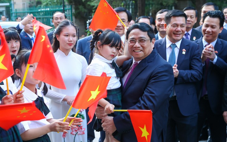 Thủ tướng Phạm Minh Chính gặp gỡ cộng đồng người Việt Nam tại Trung Quốc - ảnh 2