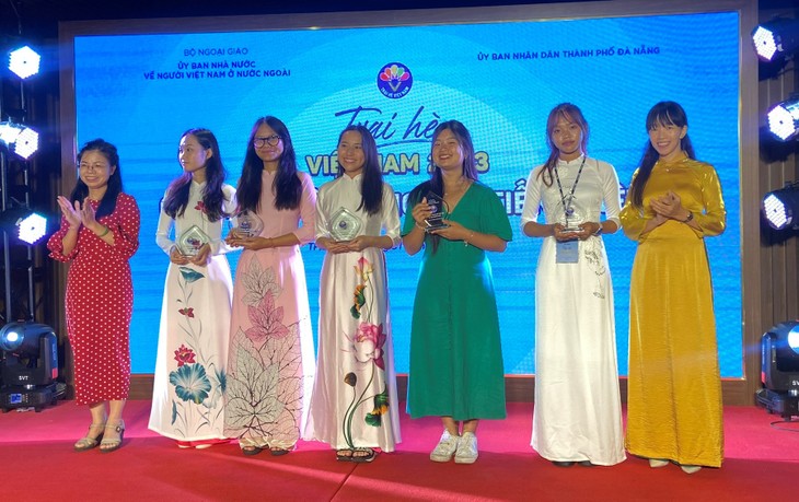 Cuộc thi “Tài năng trẻ tiếng Việt”: Giữ gìn bản sắc văn hoá cho thanh niên kiều bào - ảnh 8