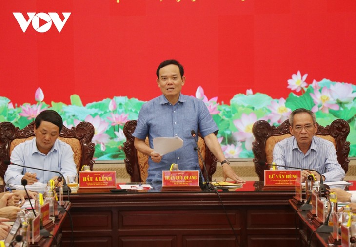 Phó Thủ tướng Trần Lưu Quang chủ trì Hội nghị với 13 tỉnh đồng bằng sông Cửu Long - ảnh 1