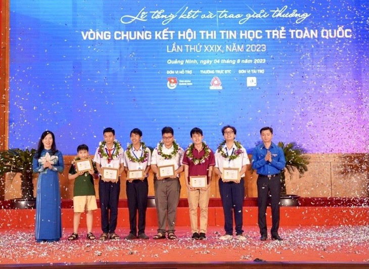 6 thí sinh xuất sắc đoạt giải Nhất Hội thi Tin học trẻ toàn quốc lần thứ 29 - ảnh 1