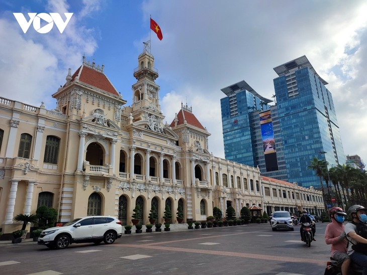Trụ sở Hội đồng nhân dân và Ủy ban nhân dân thành phố Hồ Chí Minh tiếp tục mở cửa phục vụ du khách vào dịp 2/9 - ảnh 1