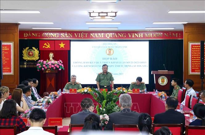 Phản hồi tích cực trước chính sách mới về thị thực của Việt Nam - ảnh 1