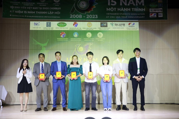 Kỷ niệm 15 năm thành lập Hội Sinh viên Việt Nam tại Đại học Quốc gia Chonnam, Hàn Quốc - ảnh 4