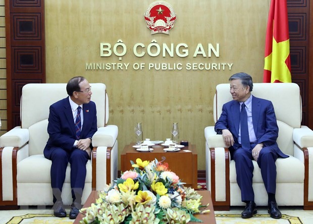 Hàn Quốc hỗ trợ các phương tiện tuần tra cho Bộ Công an Việt Nam - ảnh 1