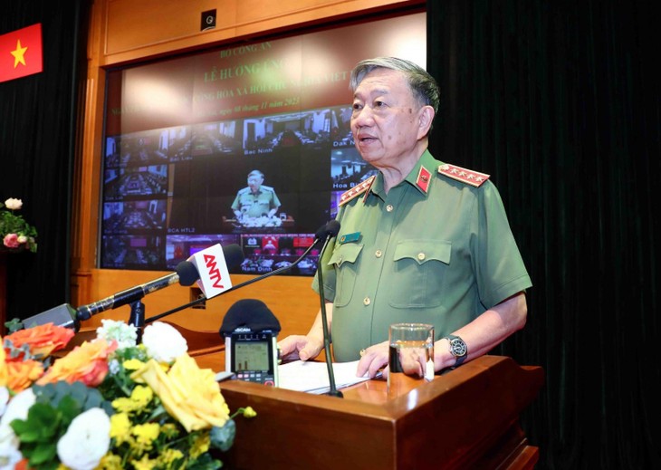 Bộ trưởng Bộ Công anTô Lâm dự Lễ hưởng ứng Ngày Pháp luật Việt Nam - ảnh 1