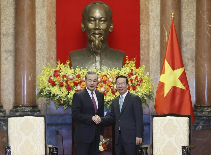 Việt Nam luôn coi quan hệ với Trung Quốc là lựa chọn chiến lược, ưu tiên hàng đầu - ảnh 1