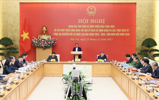 Thủ tướng Phạm Minh Chính chủ trì Hội nghị trực tuyến toàn quốc đánh giá tình hình 2 năm triển khai thực hiện Đề án 06 - ảnh 1