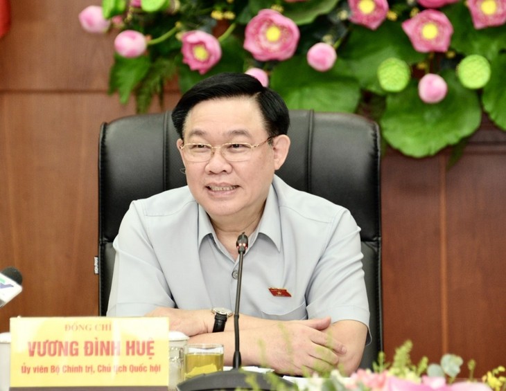 Chủ tịch Quốc hội làm việc với lãnh đạo Tỉnh ủy tỉnh Bà Rịa - Vũng Tàu - ảnh 2