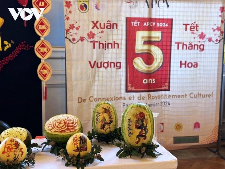 Tôn vinh văn hóa Tết Việt tại Thủ đô Paris, Pháp - ảnh 3