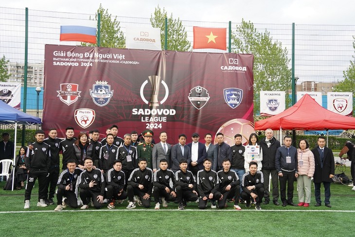 Khai mạc giải bóng đá cộng đồng đầu tiên tại Liên bang Nga - ảnh 1