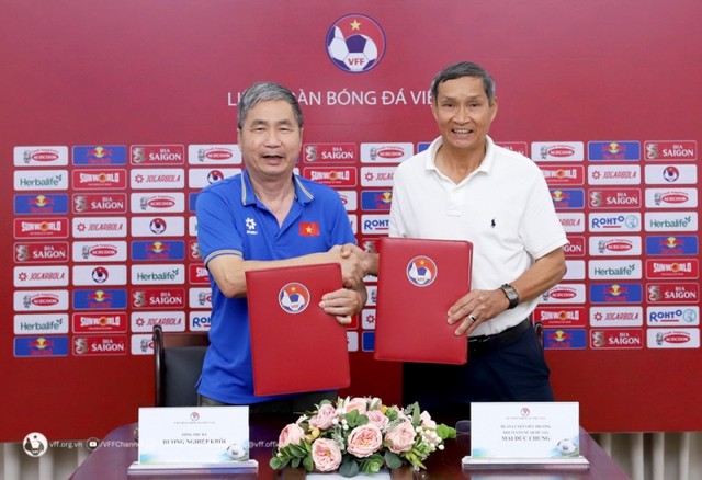 Ông Mai Đức Chung trở lại dẫn dắt Đội tuyển bóng đá nữ Việt Nam - ảnh 1