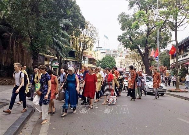 Tourist arrivals in Hanoi reach more than 12 million - ảnh 1