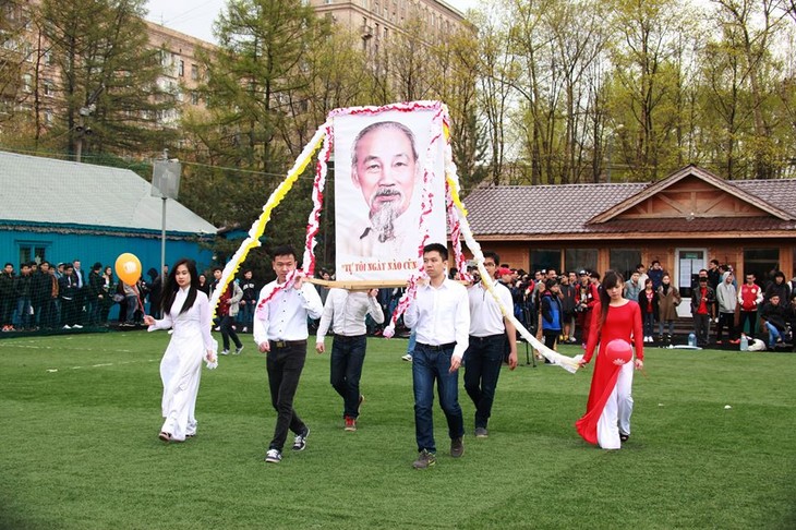 В Москве проходит 3-я вьетнамская студенческая спартакиада - ảnh 1