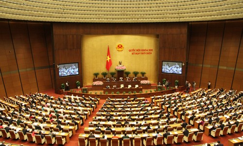 Парламент Вьетнама рассмотрел проект Закона о природных ресурсах и экологии моря и островов - ảnh 1