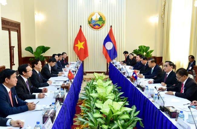 Вьетнам и Лаос непрерывно укрепляют и развивают двусторонние отношения  - ảnh 1