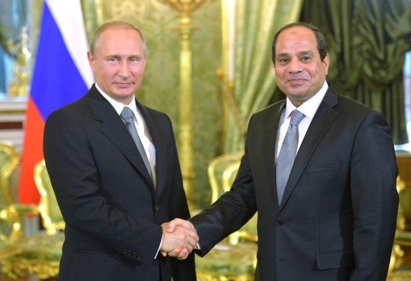 Россия и Египет договорились тесно взаимодействовать в расследовании причин крушения A321 - ảnh 1