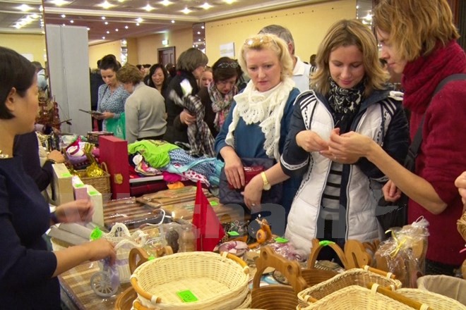 В Москве был проведен благотворительный зимний базар-2015 - ảnh 1
