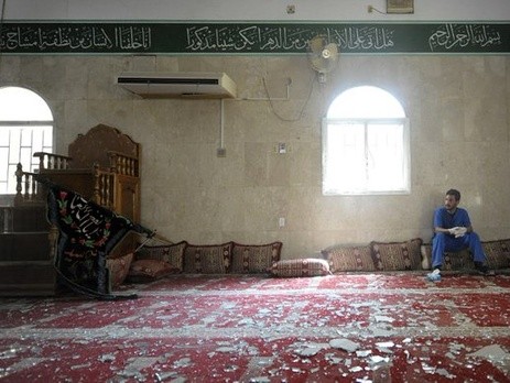 Большие жертвы в результате нападения на мечеть в Саудовской Аравии - ảnh 1