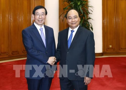 Премьер СРВ Нгуен Суан Фук принял спецпосланника президента Республики Корея - ảnh 1