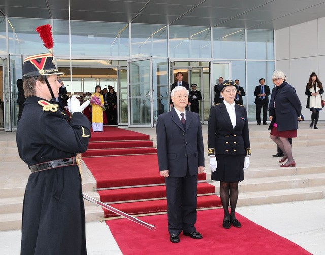 Во Франции состоялась торжественная церемония встречи главы Компартии Вьетнама - ảnh 1