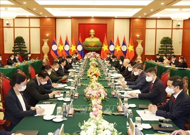 Сохранение и развитие особых отношений между Лаосом и Вьетнамом - ảnh 1