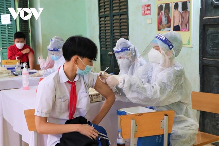Во Вьетнаме зарегистрировано 17 тысяч новых случаев заражения COVID-19 - ảnh 1