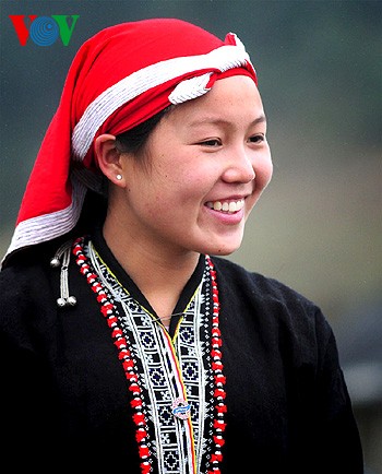 เทศกาลของชนเผ่า Dao แดง ณ เมือง Sapa   จังหวัด Lào Cai - ảnh 10
