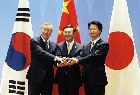 การประชุมรัฐมนตรีว่าการกระทรวงการต่างประเทศ๓ฝ่าย ปุ่น  จีนและสาธารณรัฐเกาหลี - ảnh 1