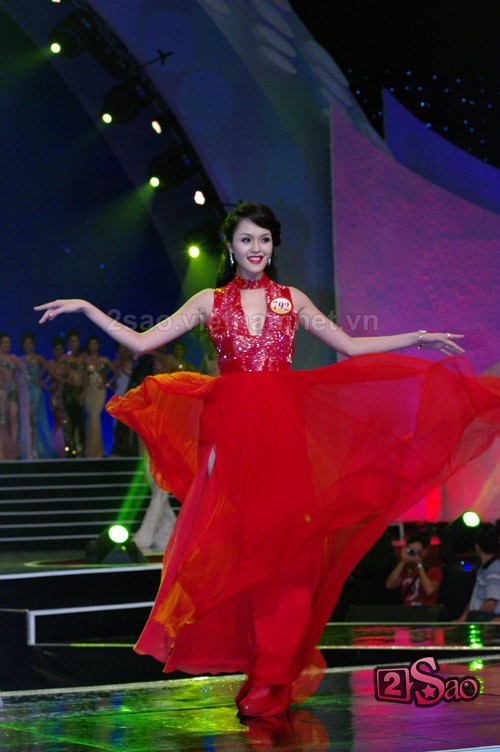 เก็บภาพการประกวด Miss Vietnam 2012 - ảnh 15