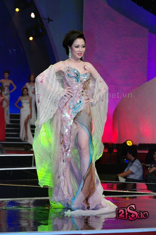เก็บภาพการประกวด Miss Vietnam 2012 - ảnh 17